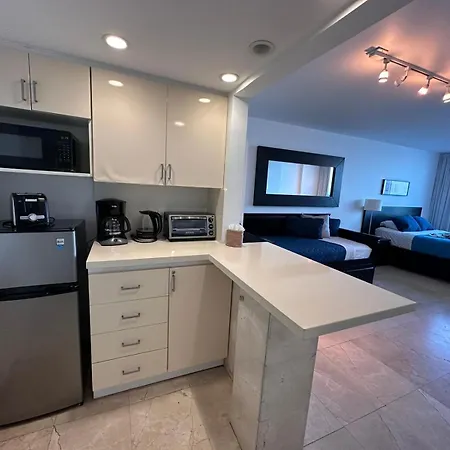 Miami Beach Oceanfront Exterior photo