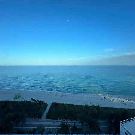 Miami Beach Oceanfront Exterior photo